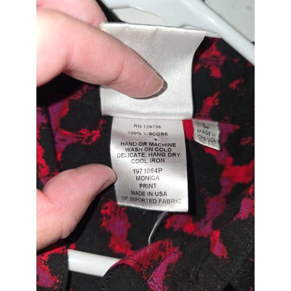 Finley Womens Leopard Print Button-Up Blouse L Red & Black Viscose Made In USA - Picture 4 of 6